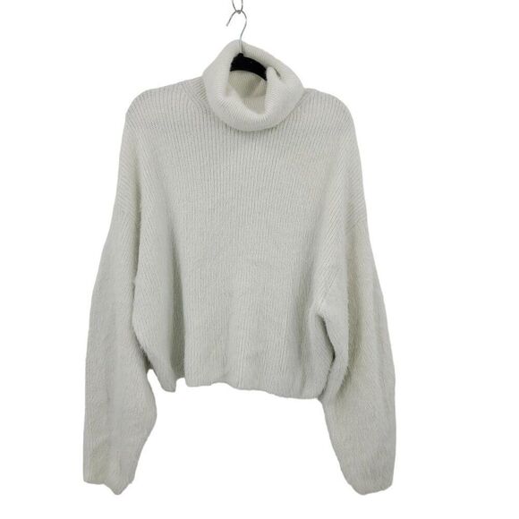 IDENTITY Eyelash Turtleneck Sweater S White Bishop Sleeve Plush Fuzzy Comfy - Picture 9 of 9